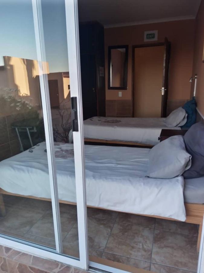 Skippers Backpackers Cc ولفس بي المظهر الخارجي الصورة